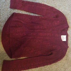 Maroon sweater